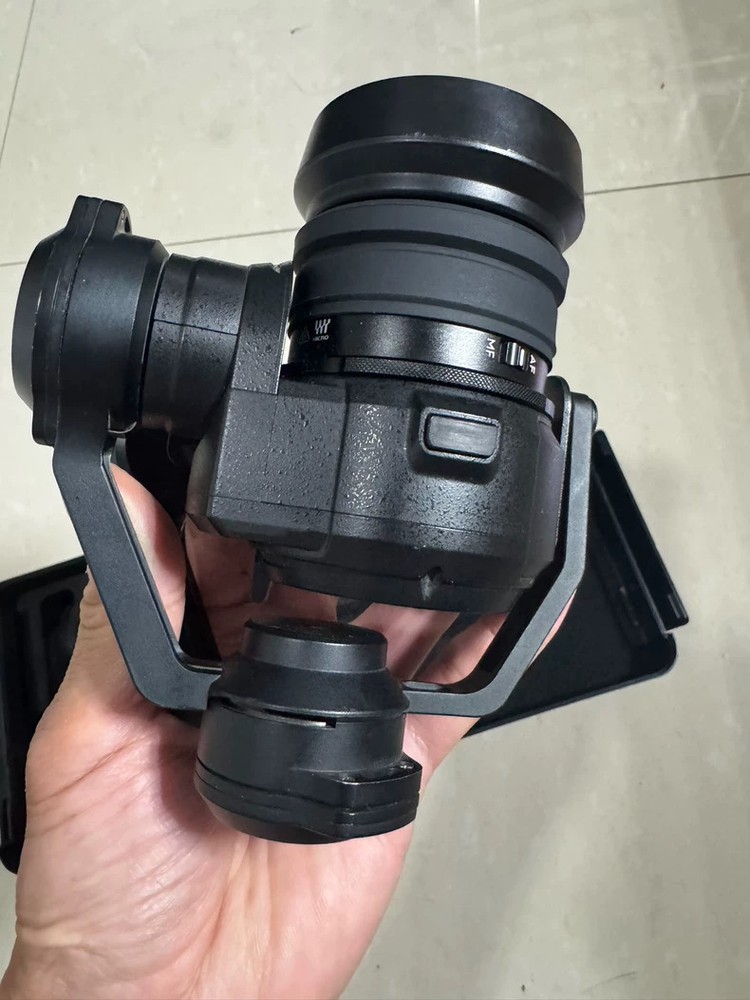 DJI Zenmuse X5 Drone Camera and 3 Axis Gimbal - Black