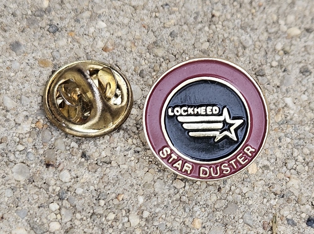 VINTAGE 1980's LOCHEED STAR DUSTER EMPLOYEE LAPEL PIN