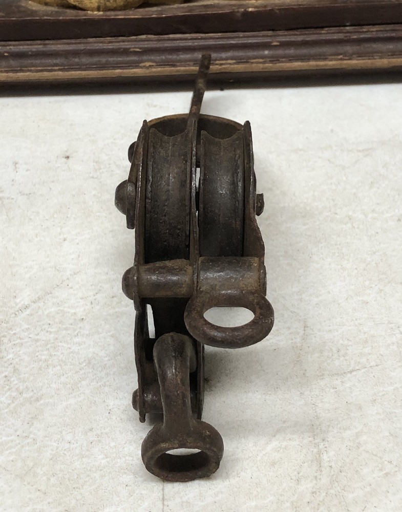 Antique Double Pulley - Rustic