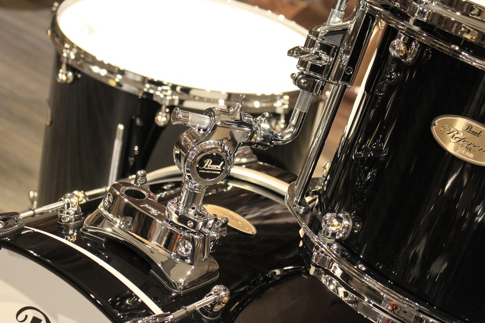 Pearl Reference One 3pcs Piano Black Drum Set (13-18-24) - New!