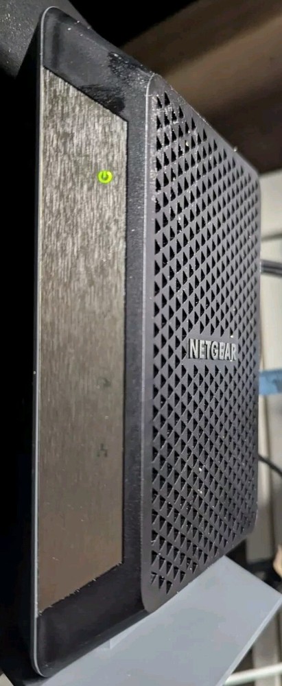 NETGEAR CM700 Cable Modem Used Excellent Condition Cable Adapter Included