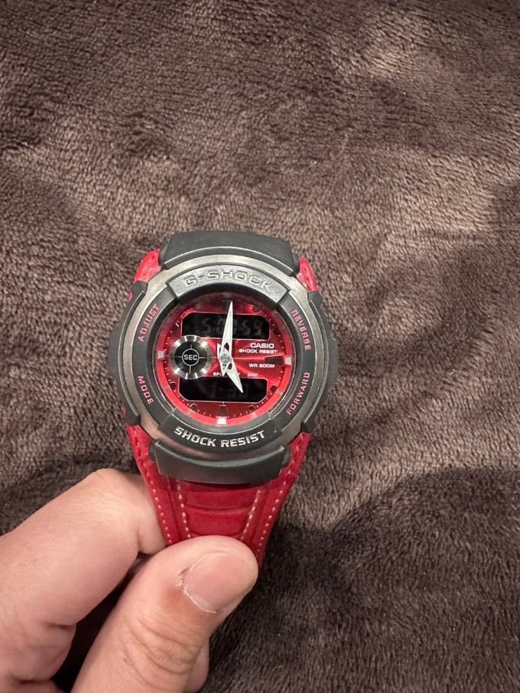G-SHOCK Red Leather Band