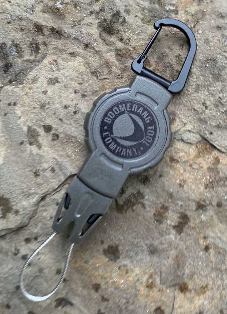 Boomerang Hunting Small Retractable Gear Tether. 24”. Used.