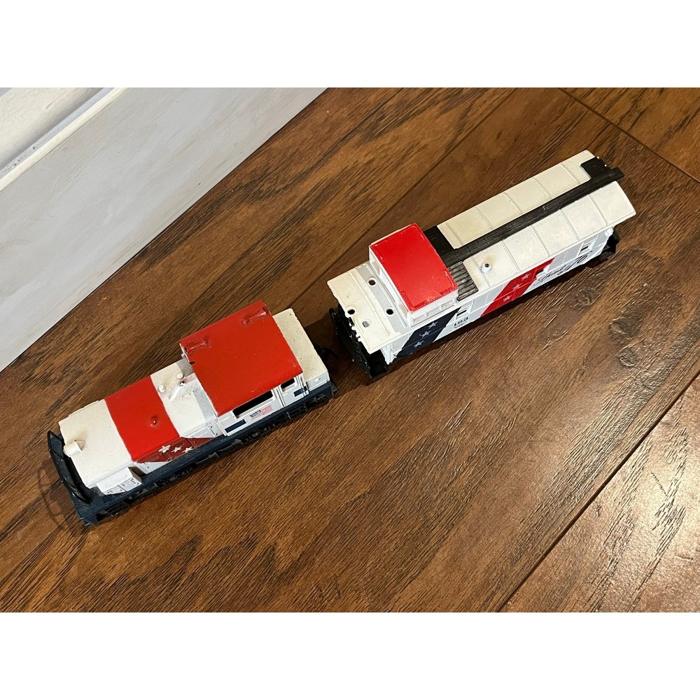 Lima and RoCo Train Patriotic 76 Bundle