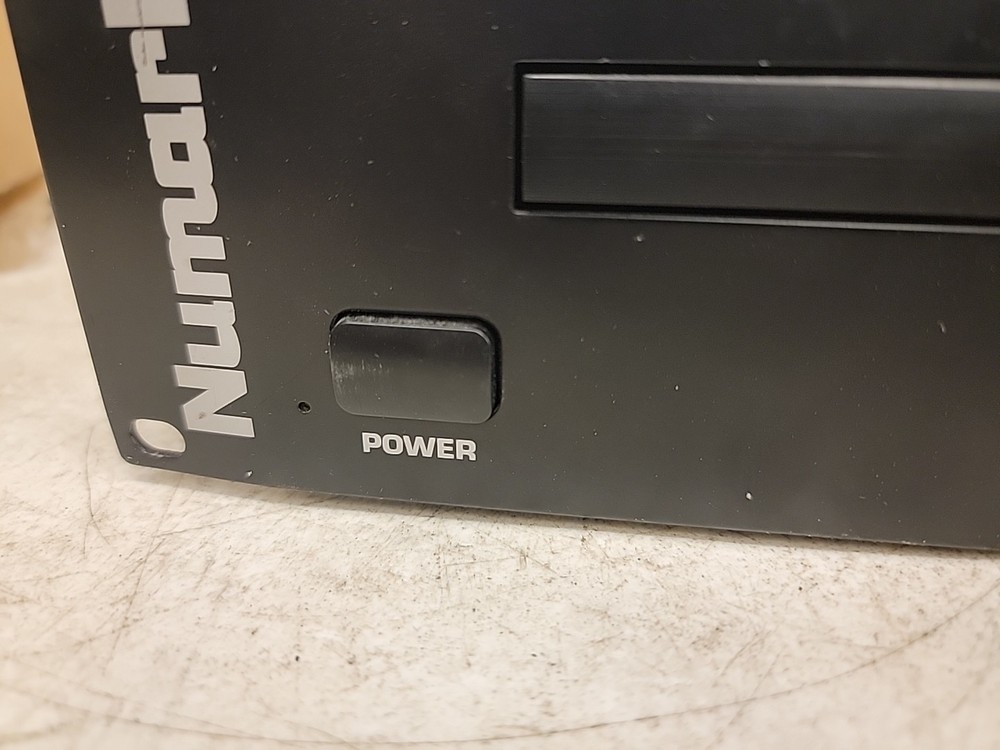 NUMARK MP102 Professional MP3 CD Player Rack Mount