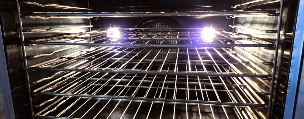 BLODGETT DFG-100 DOUBLE CONVECTION OVEN NATURAL GAS SOLID STATE - NICE!!!