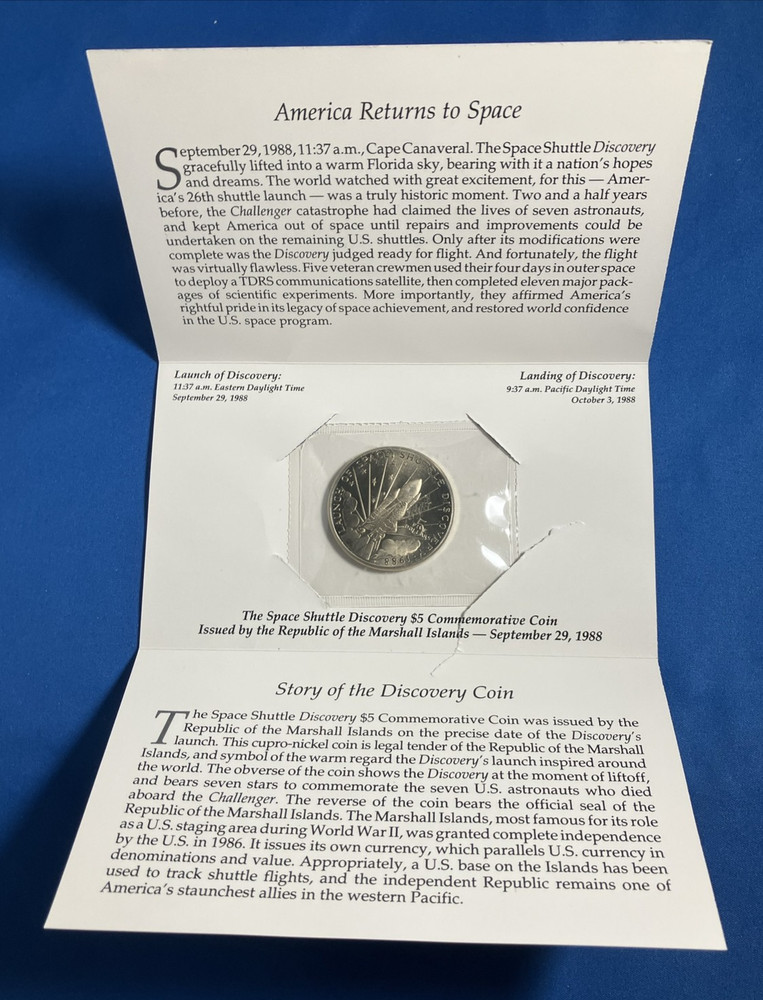 Space Shuttle Discovery Marshall Islands $5 Commemorative Coin & Folder