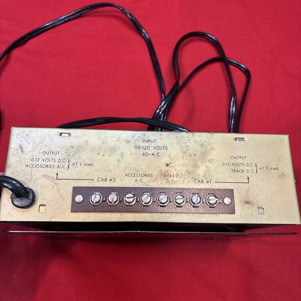 Imperial HO Train Master Twin Pack D – 2000:1598. Untested.