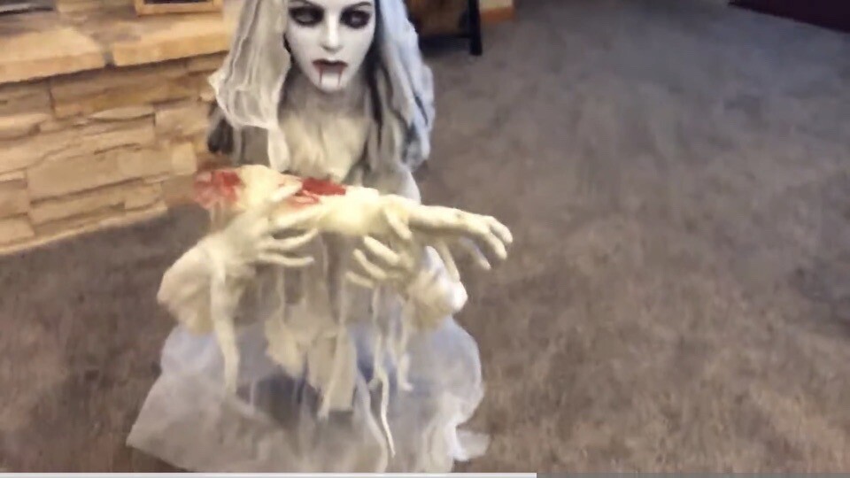 Animated Cannibal Bride Halloween Prop