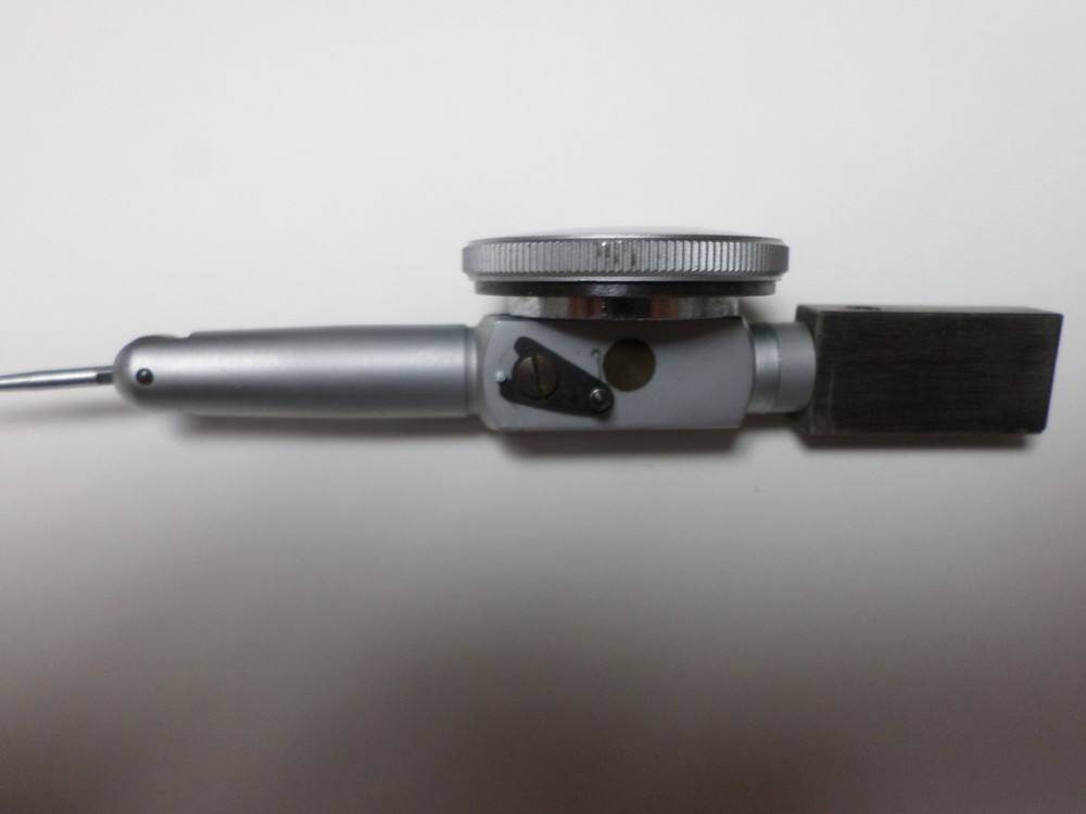 Mitutoyo # 513-118 Dial Indicator - used
