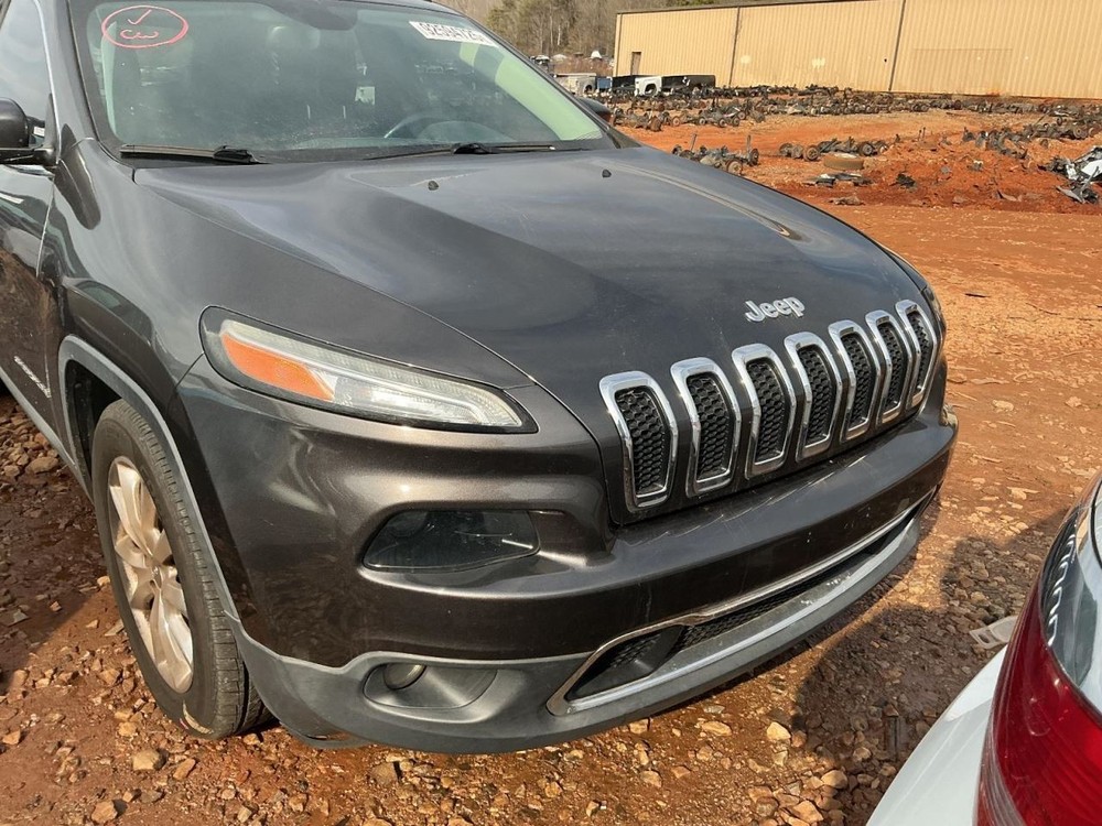 CHEROKEE 2015 Glove Box 4947577