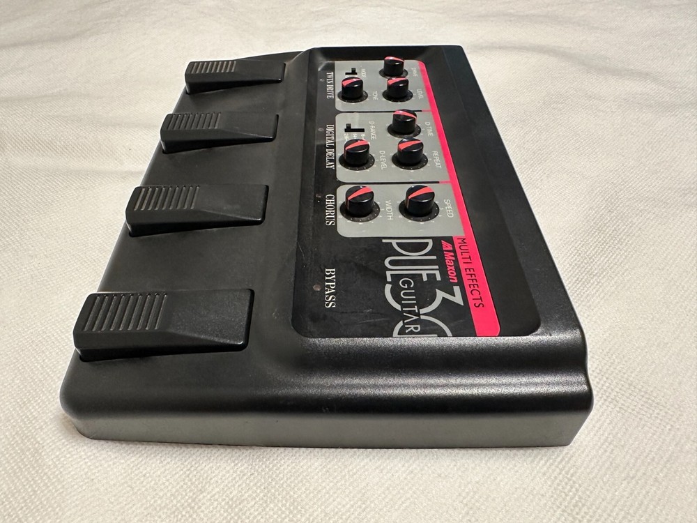 MAXON PUE3G Guitar Multi Effects Pedal