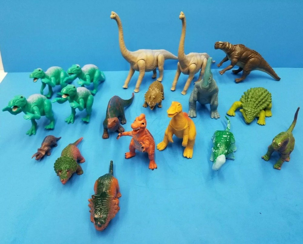 Mixed Lot 18 Plastic Toy Dinosaur Figures Assorted Brands/Playskool Prehistoric