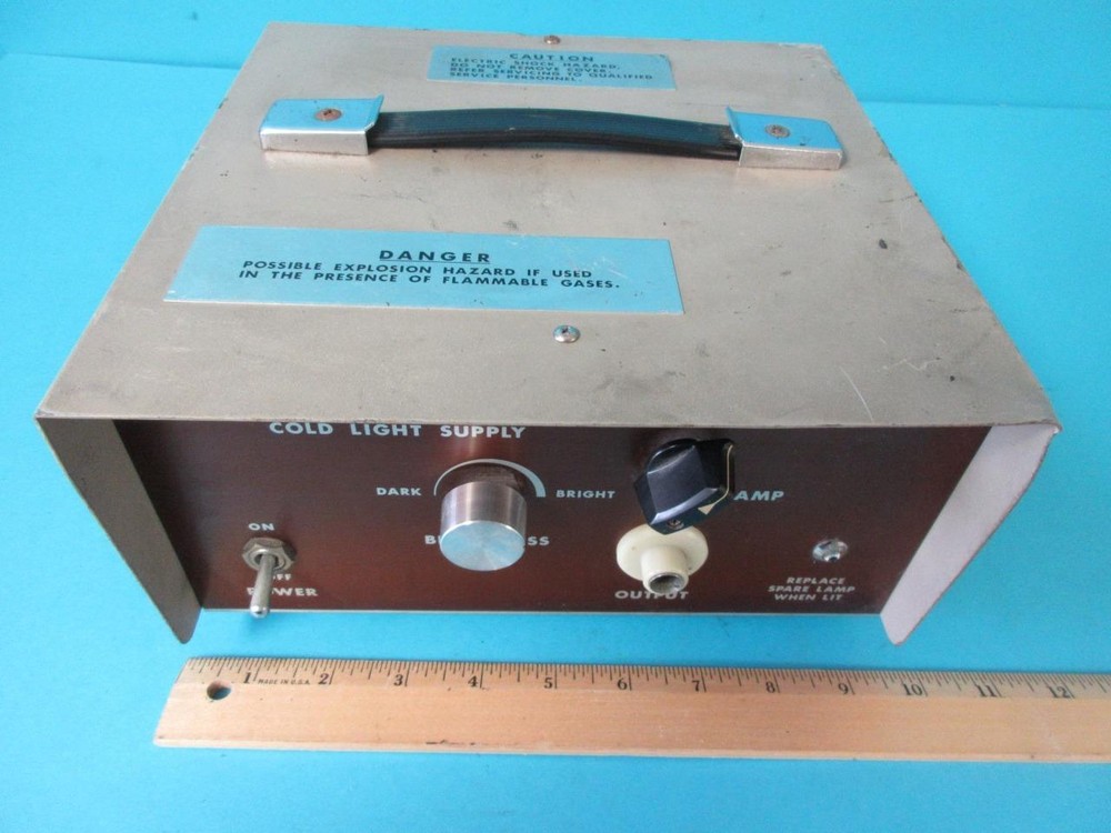 ILK-4 OLYMPUS OPTICAL CO LTD COLD LIGHT SUPPLY NO POWER CABLE