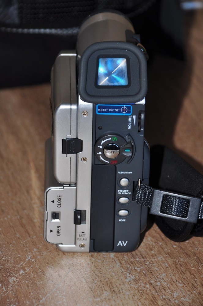 Sony MX7000 Digital Camcorder with USB Cable, Case & Accessories