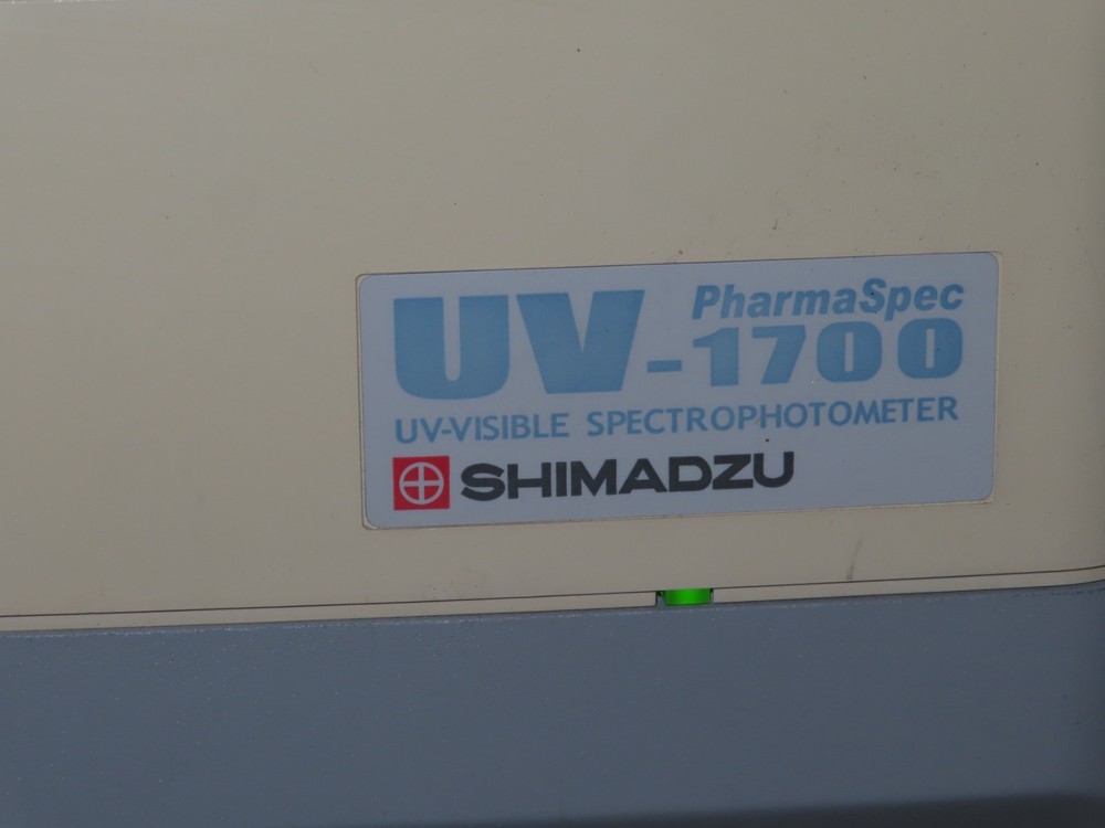 Shimadzu UV-1700
