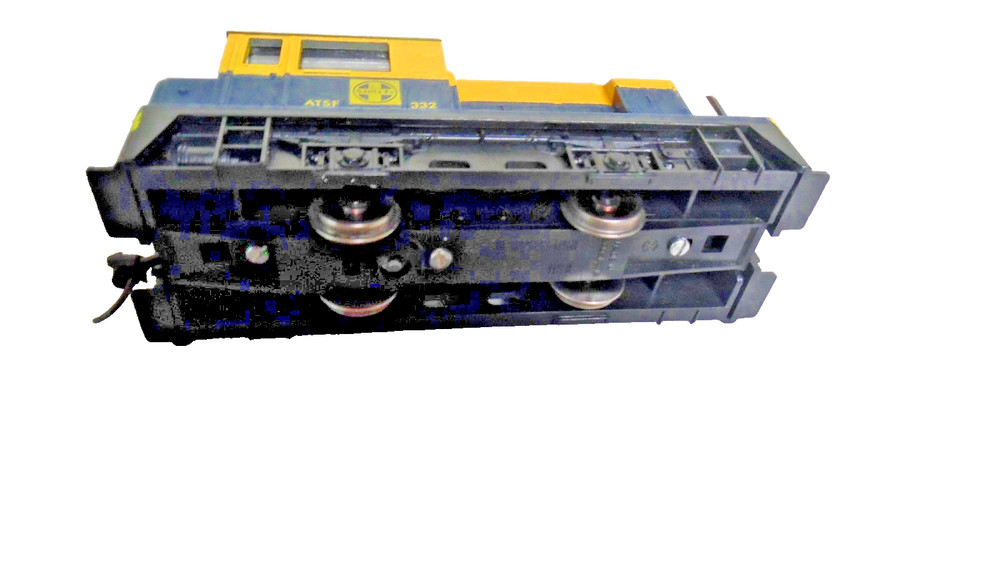 Unknown 332 Santa Fe Powered Switcher -Used -Tested Works Fine