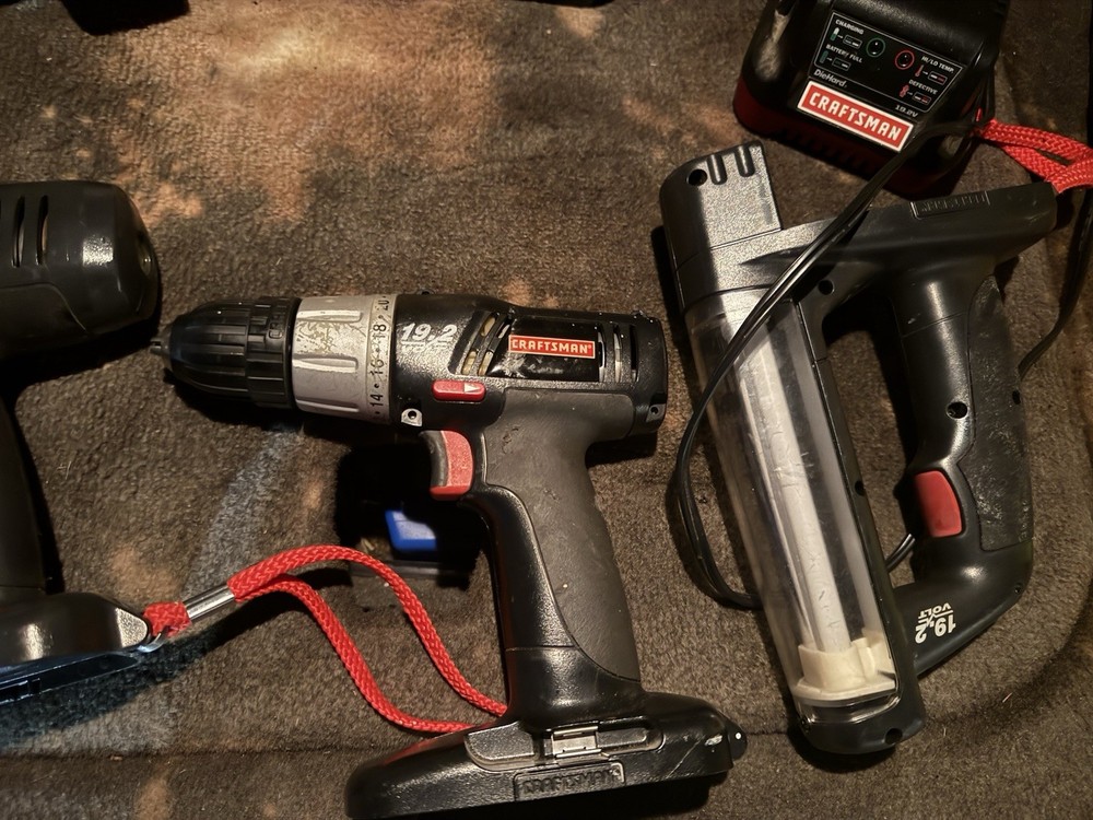 USED- Craftsman 19.2V Power Tool Set