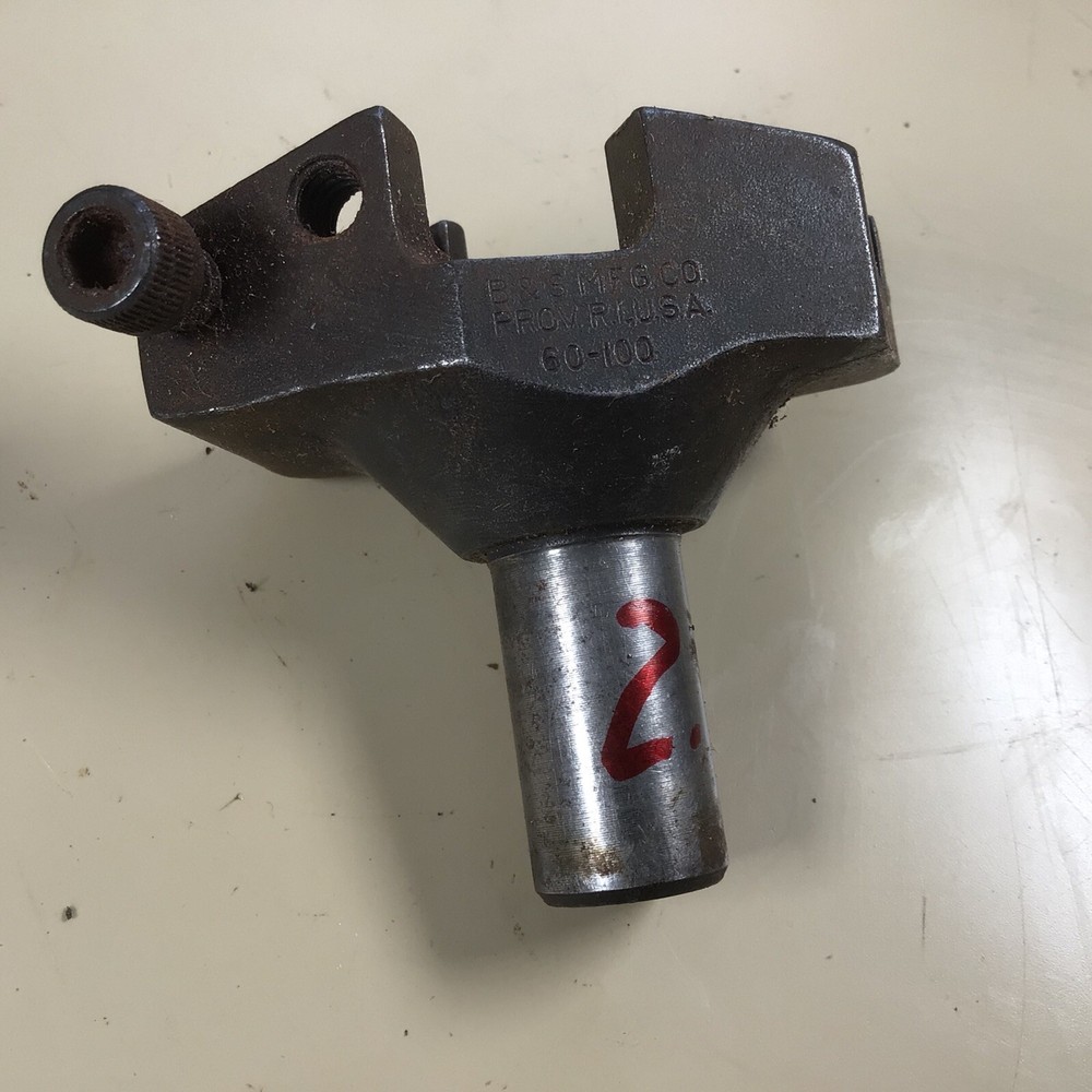 One BROWN & SHARPE TOOL HOLDERS 5/8" SHAANKS #60-100, cracked