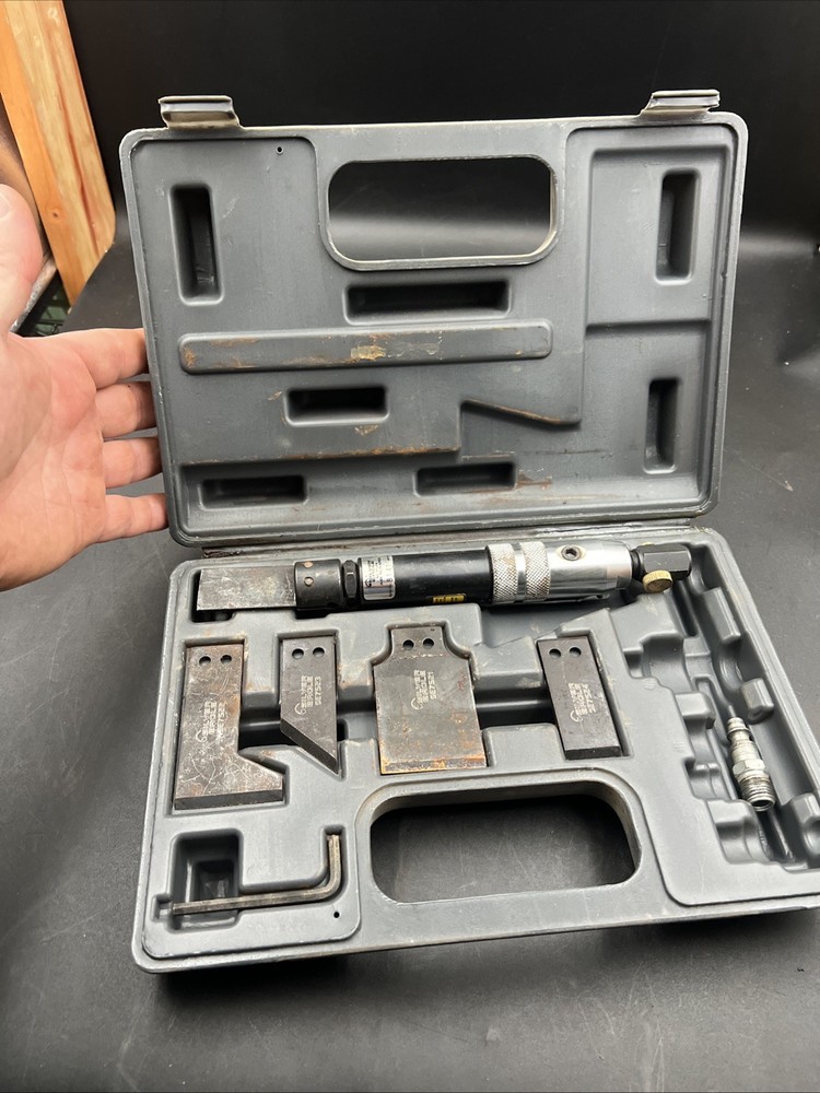 Matco Tools Silver Eagle SE752K Air Scraper Tool w Blades USED