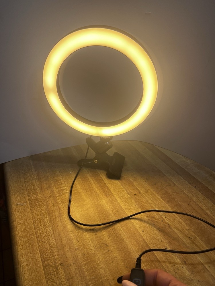 Nizoni 3-Mode USB LED Selfie Ring Light, Clamp Mount, Wired Controller, 104 LEDs