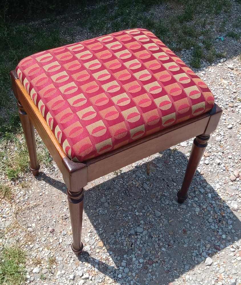 Mid Century Walnut Singer Sewing Bench  (VB29)