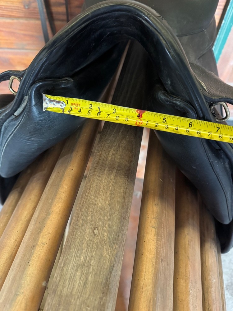 Sommer Flextra Dressage Saddle 17.5" MW
