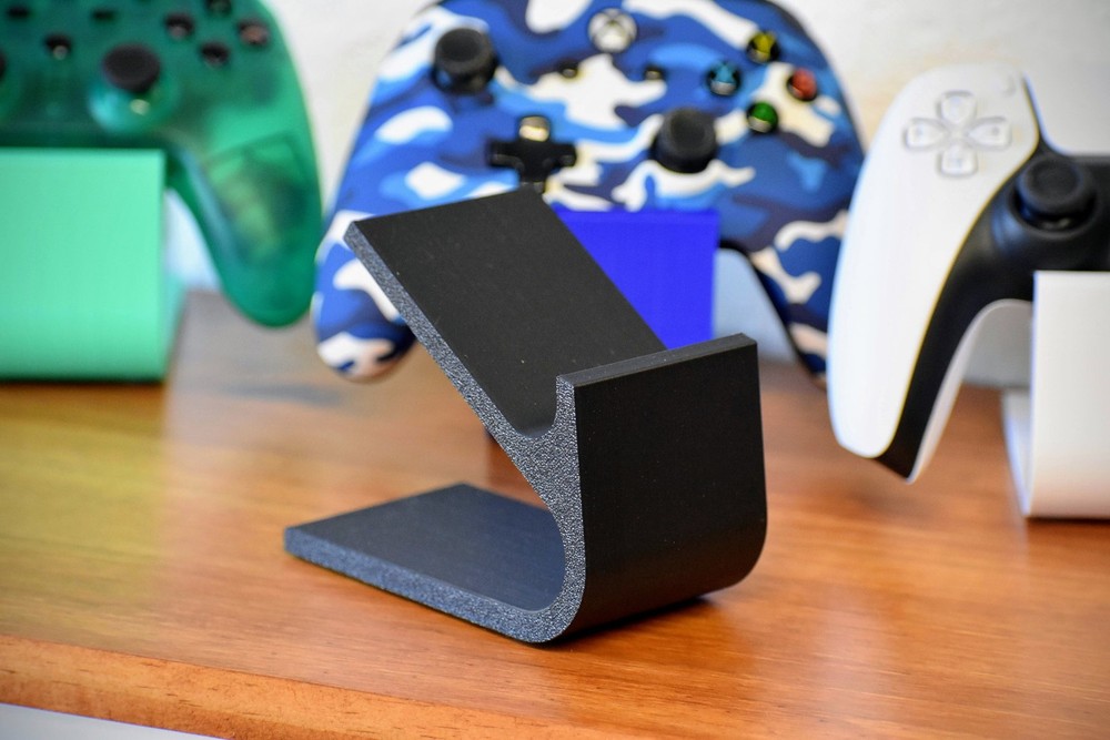 The (Almost) Universal Controller Stand - 3D Printed