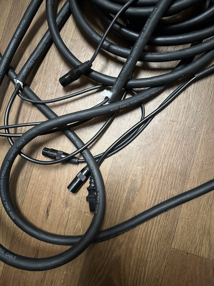 2 accu cable audio data power cord