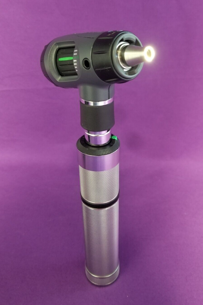 WELCH ALLYN 3.5V DIAGNOSTIC SET - PANOPTIC MACROVIEW OTOSCOPE PLUGIN HANDLE CASE