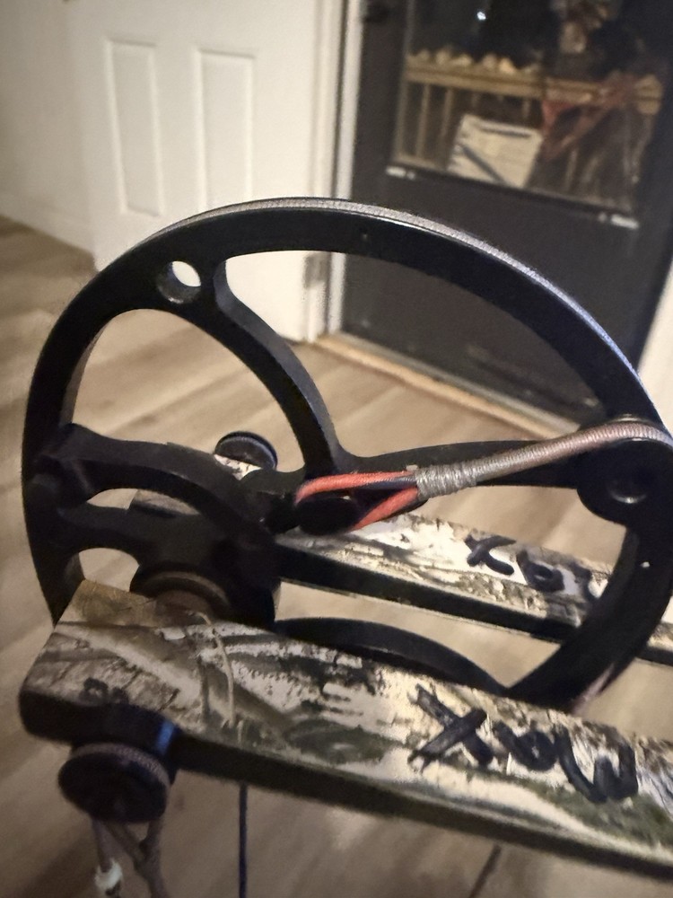 Hoyt Alpha Max 32 .60 Lbs Rt Hand