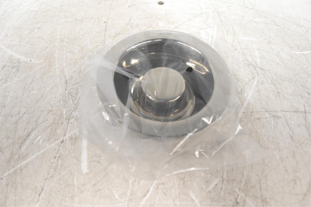 Kitchen Disposal and Flange Stopper 69070-PG