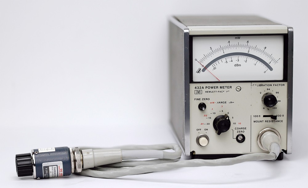 HP / Keysight 432A Power Meter with 478A Thermistor Mount & Cable