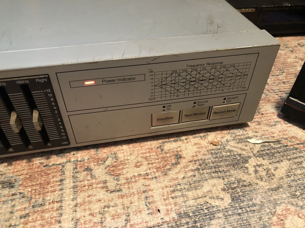 MCS Series Stereo Graphic Equalizer #683-2255E Tested Working