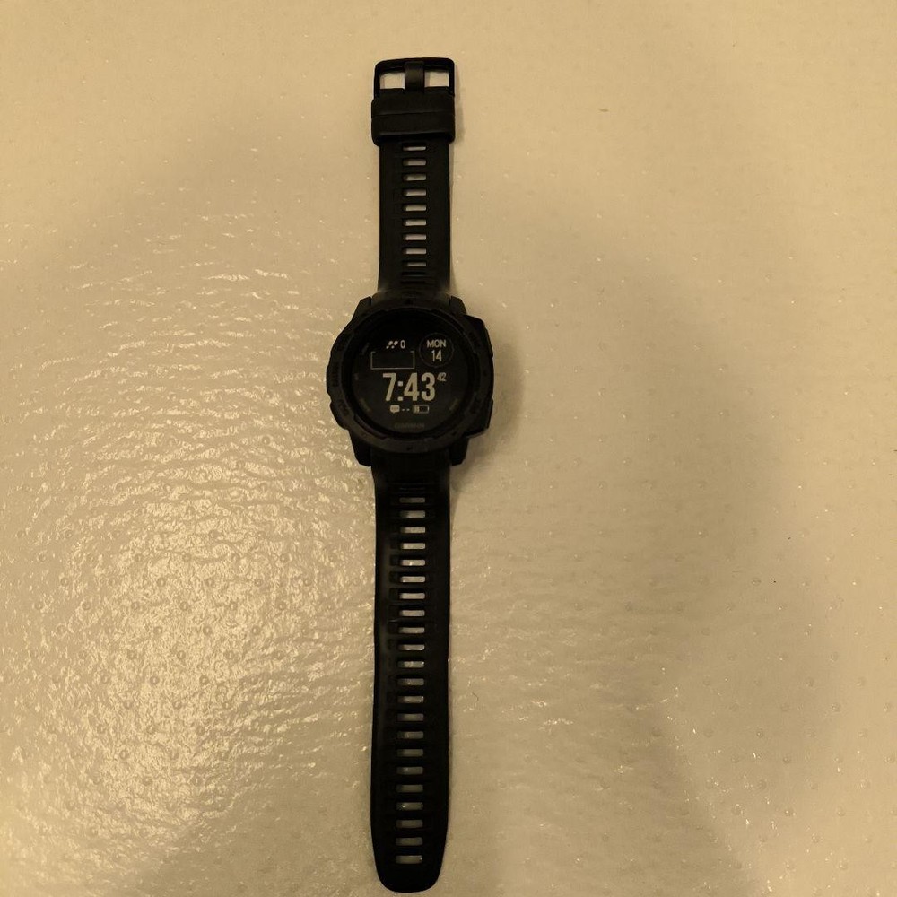 GARMIN instinct