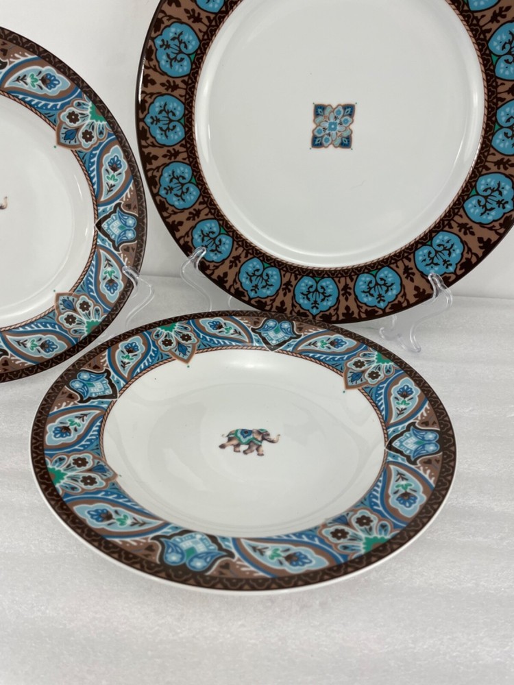 Vera Bradley My Home JAVA BLUE Andrea by Sadek 3 Piece Place Setting(s)