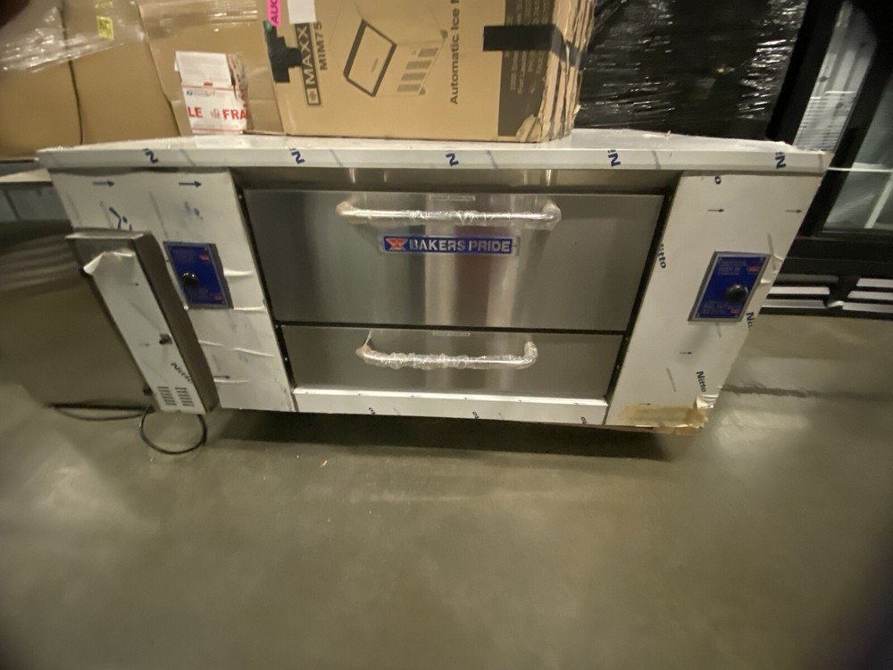 Bakers Pride D-125 Super Deck Single Deck Pizza Oven