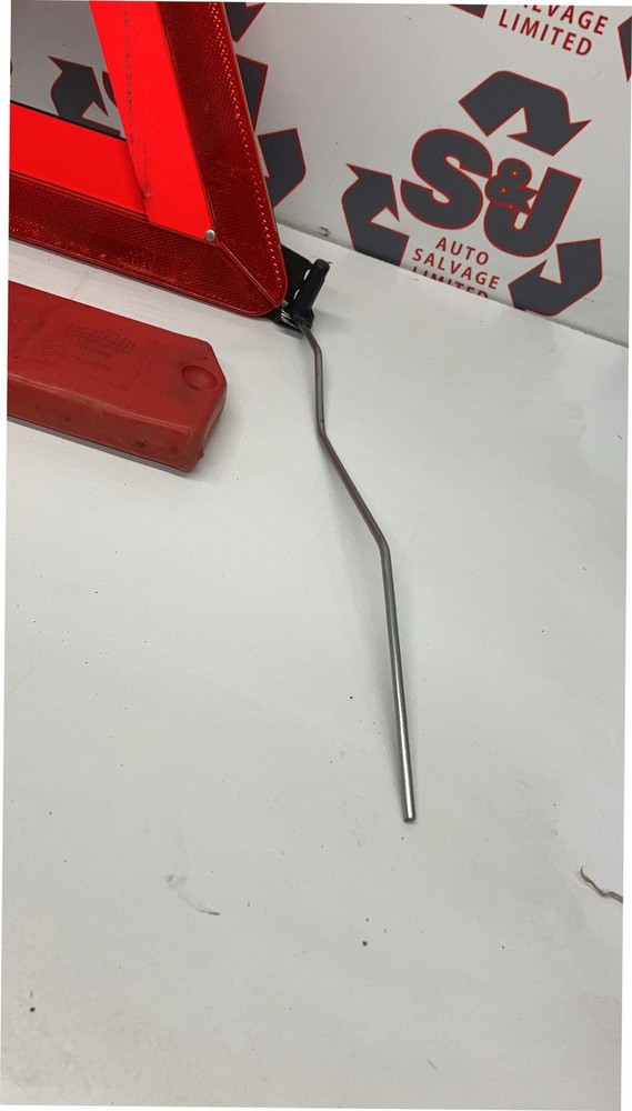 Bmw X5 08-10 Warning Triangle