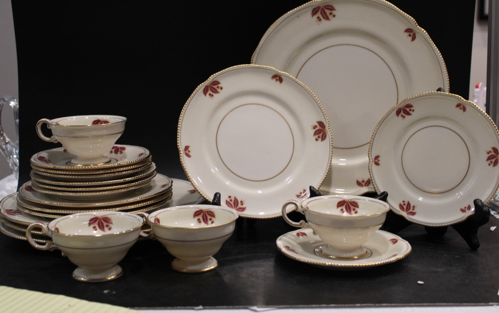 Castleton Jubilee 4 - 5 Setting 20 pieces (3 Available)