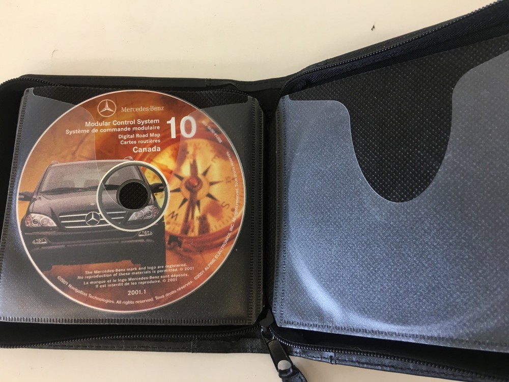 MERCEDES 20 DISC CD FOLDER MAGAZINE CD STORAGE ACCESSORY BOX W/NAVIGATION CD