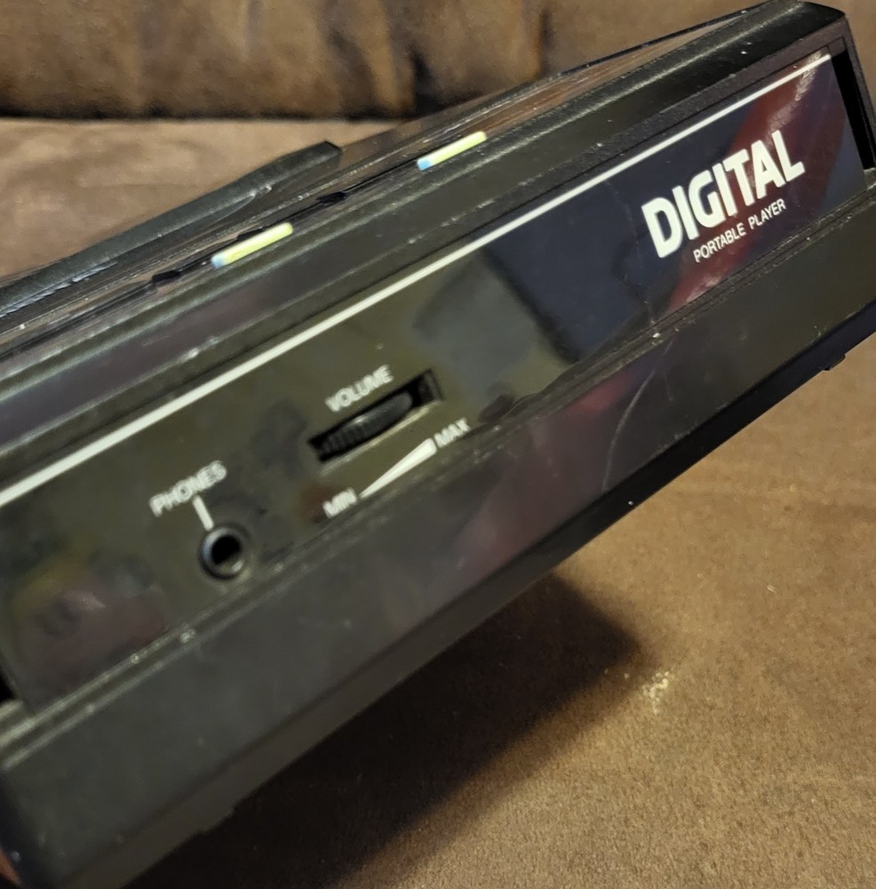 Crown CD-110N Compact Disc Player (1987) – Parts/Repair
