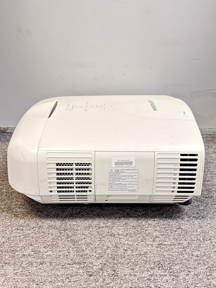 Mitsubishi XD3200U DLP Projector White