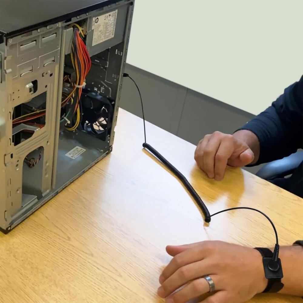 Durable Anti Static Wrist Strap with Long Cable - Essential for Electronics Red