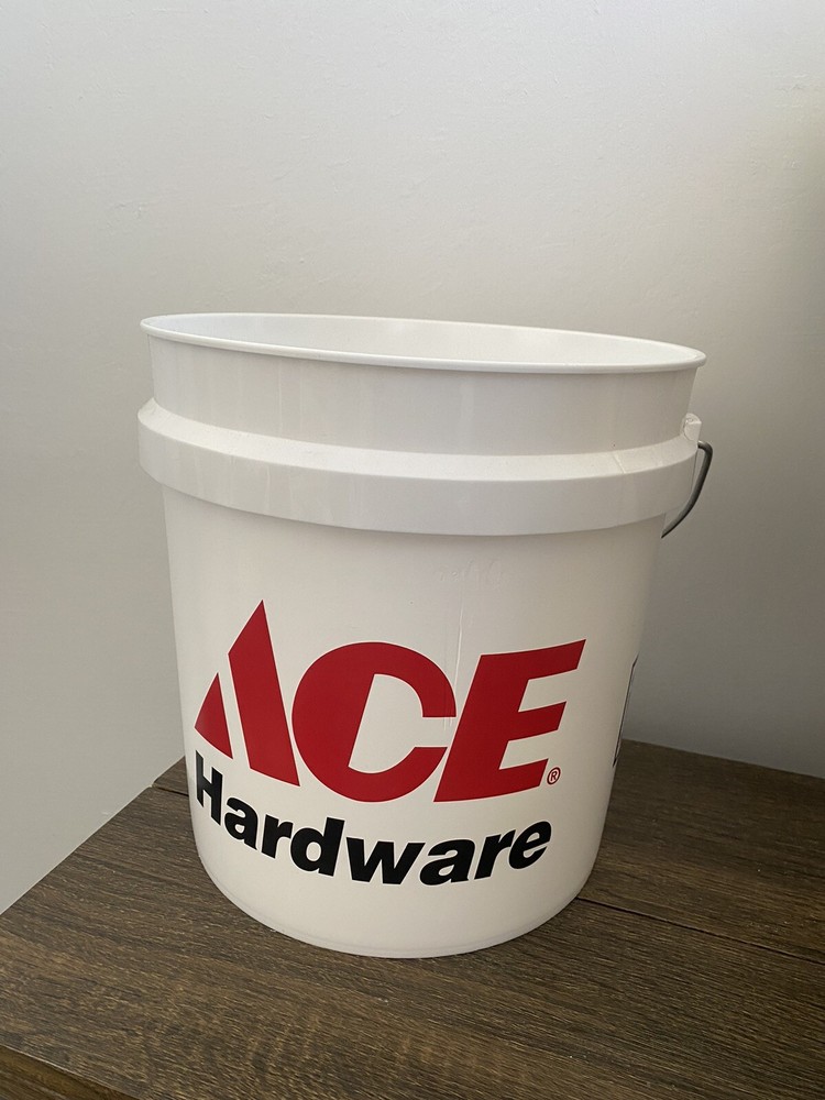 Ace 2 Gallon Plastic Paint Bucket with Handle White