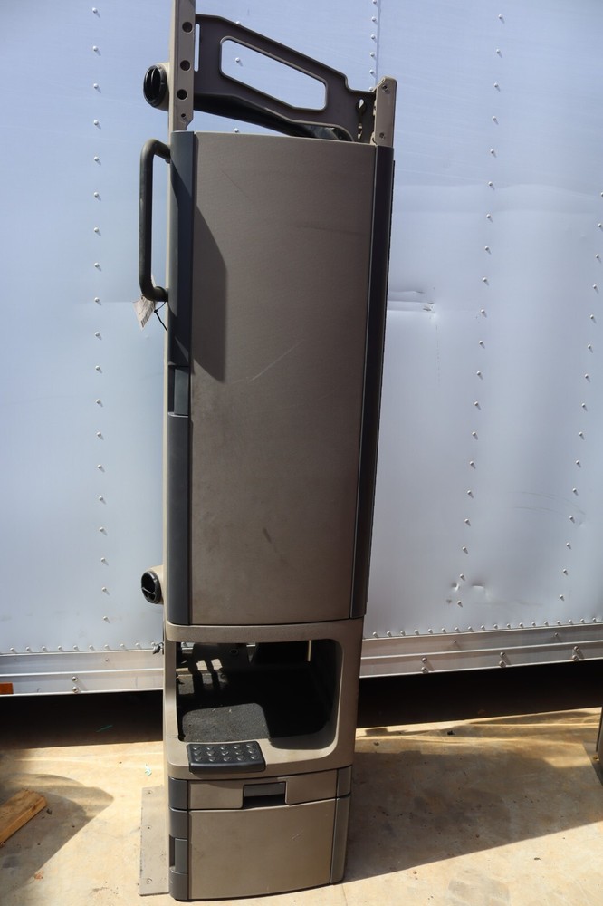 13-20 FREIGHTLINER CASCADIA EVOLUTION 125 LEFT SIDE SLEEPER STORAGE CABINET OEM