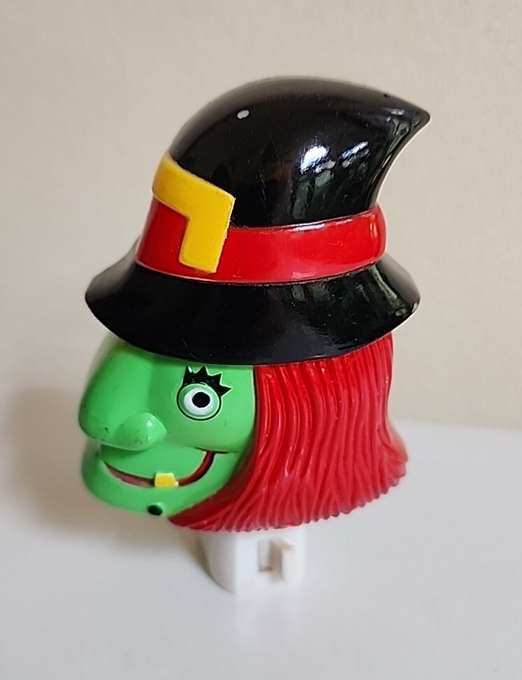 VTG Witch Halloween Decor Green Plastic Night Light