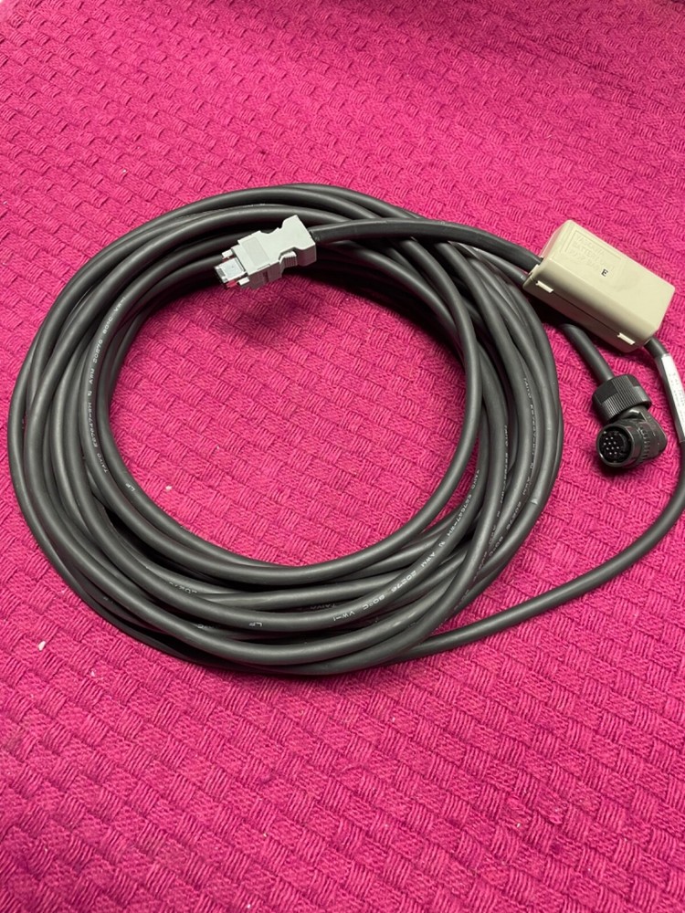 OEM YASKAWA JZSP-CVP07-10-E ENCODER CBL ABS W/BAT & 90° CONNECTOR 10M