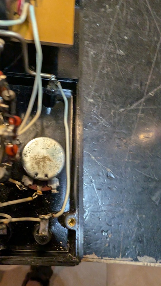 Heathkit Model MM1 Multi Meter Volt Ohm w Red & Black Leads