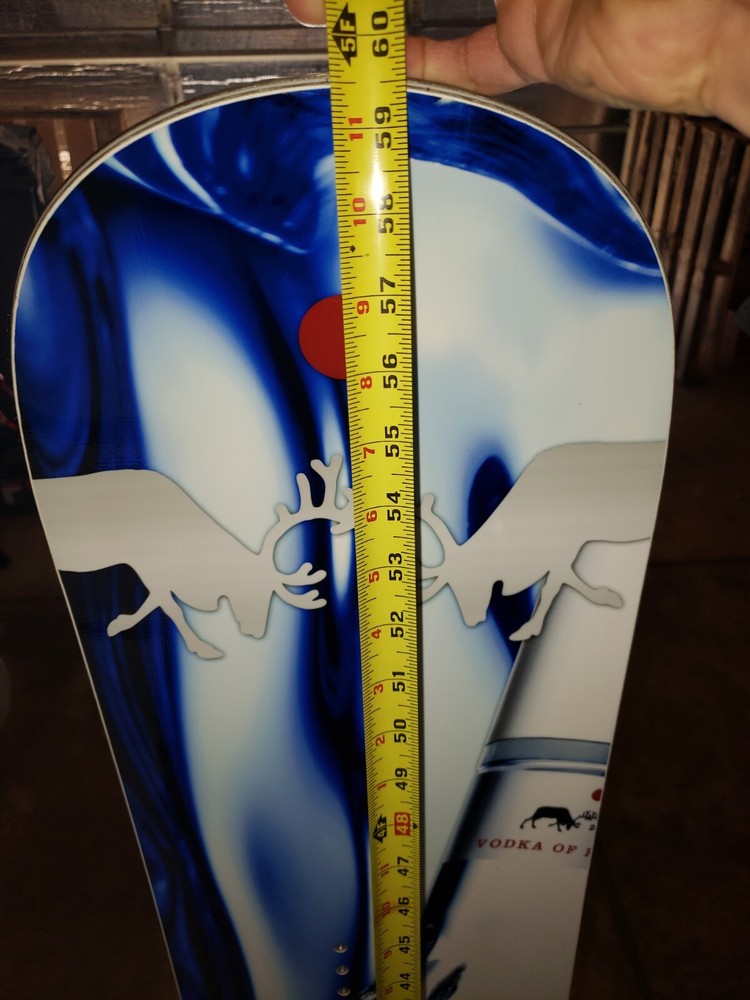 NEVER SUMMER/ FINLANDIA SNOWBOARD 151 CM