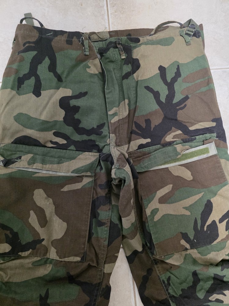 CAMO MILITARY PANTS SZ M